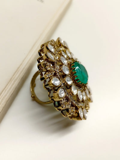 Vaani Emerald Victorian Finger Ring