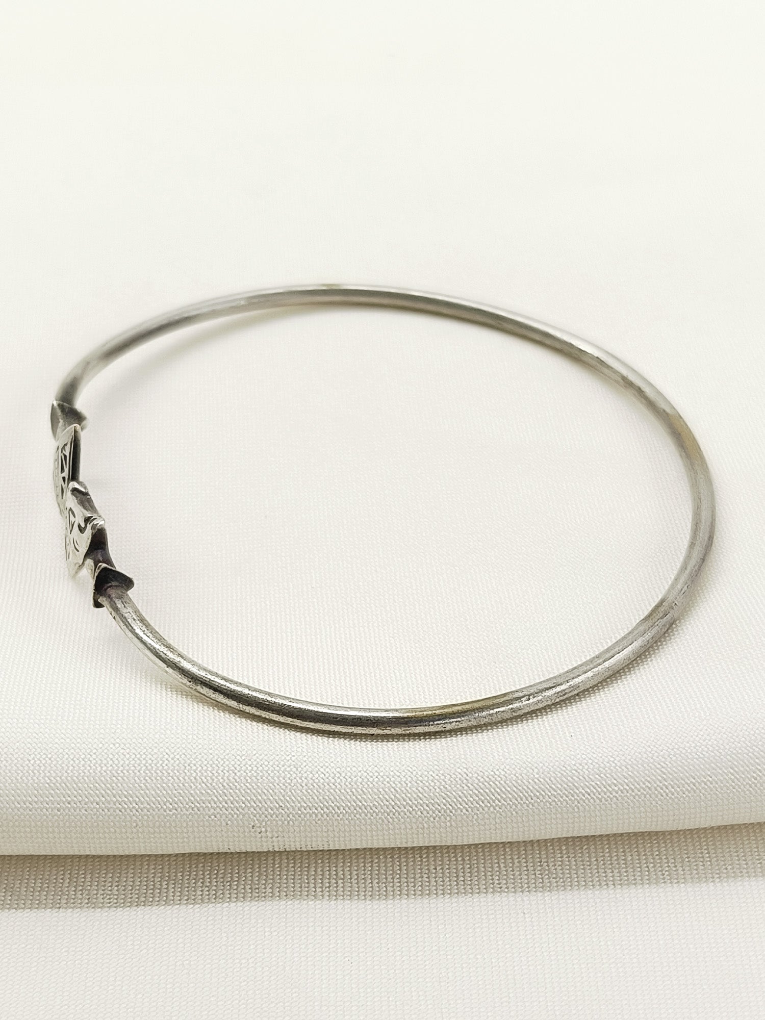 Vasini Plain Oxidized Bracelet