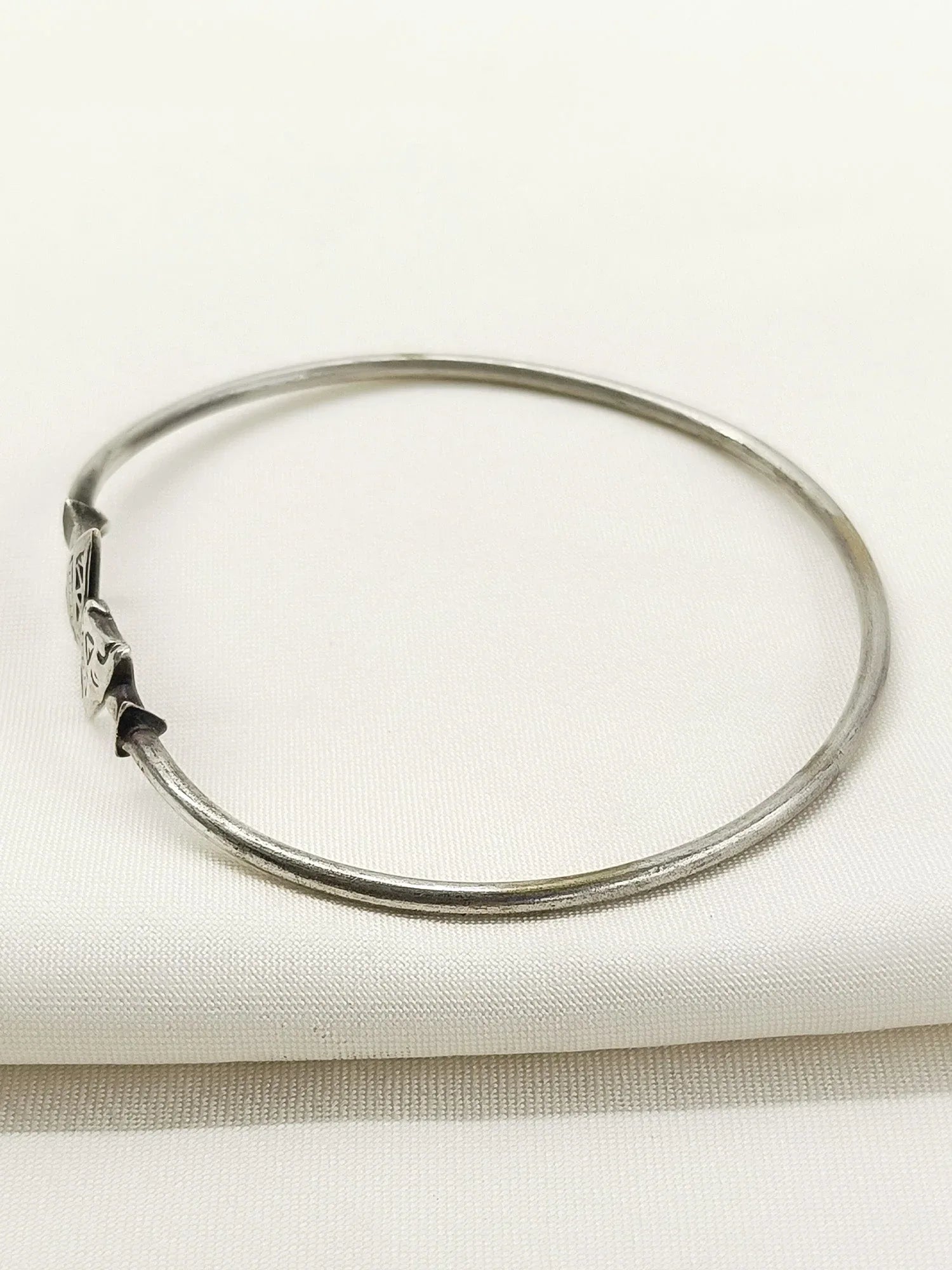 Vasini Plain Oxidized Bracelet