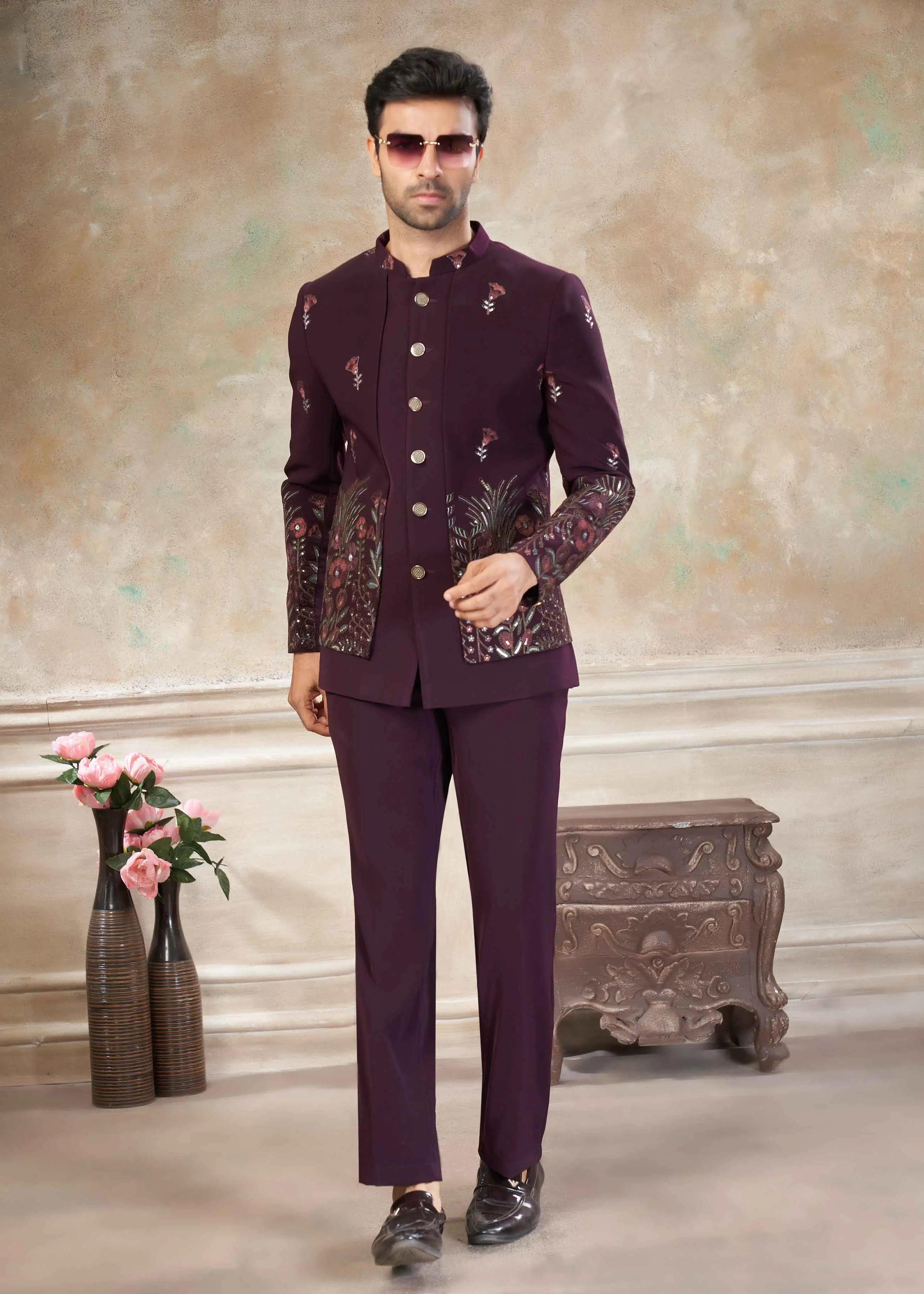 Maroon Designer Embroidery Jodhpuri