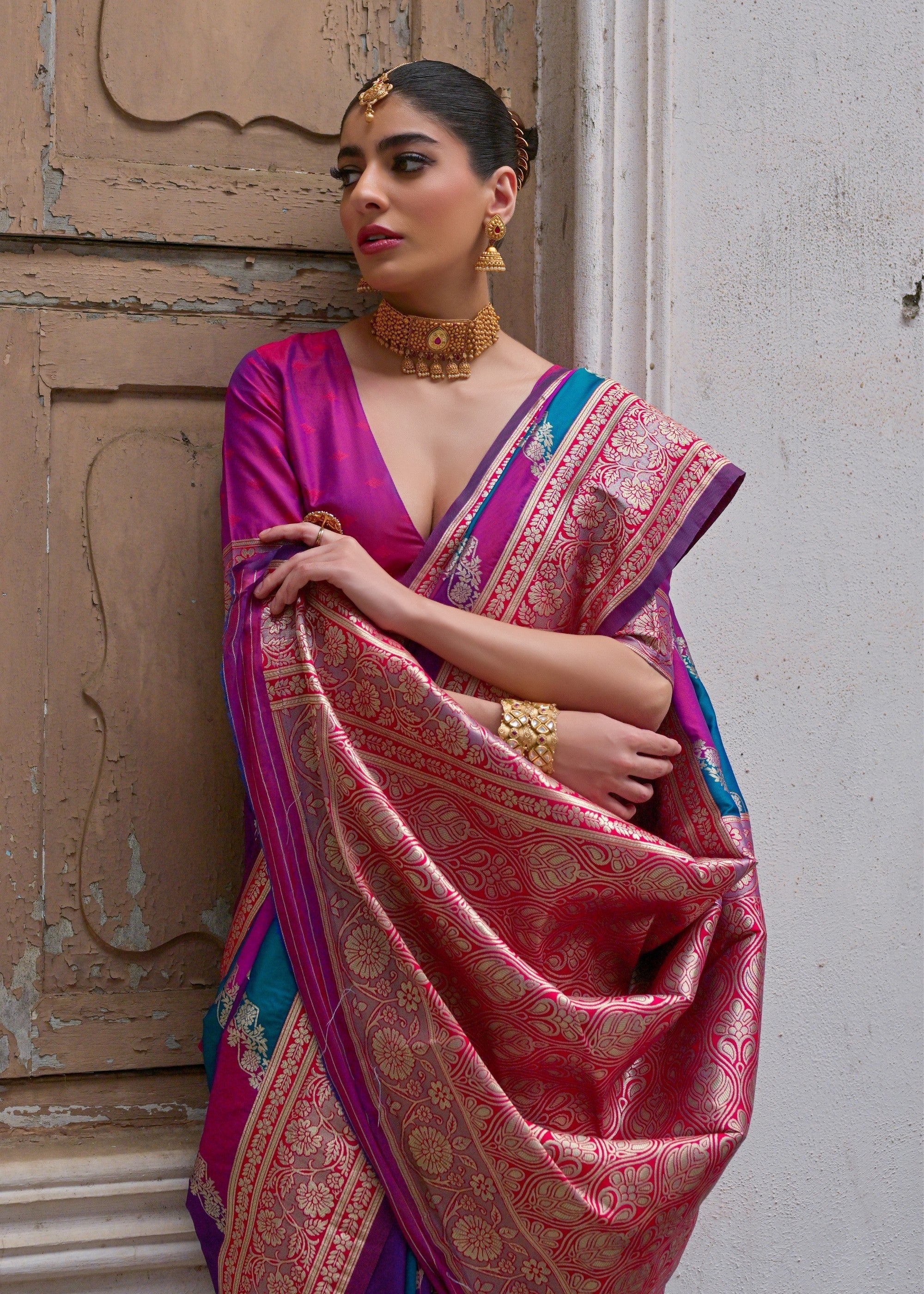 Pink Leriya Zari Woven Saree With Contrast Pallu - qivii