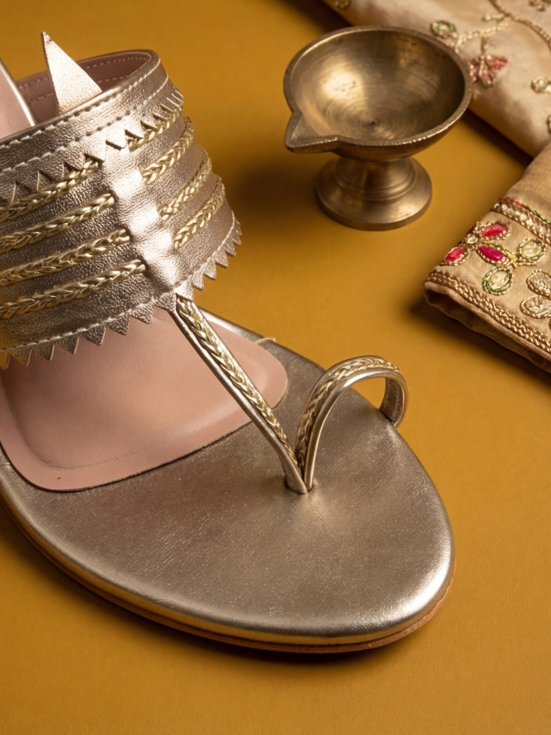 Saanjh Heels