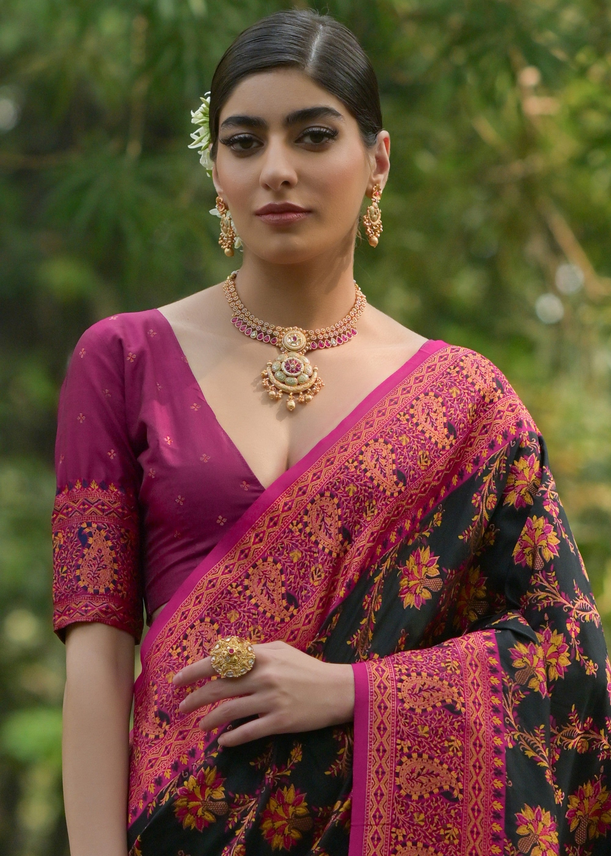 Raven Black Thread Woven Pashmina Silk Saree With Heavy Thread Woven Pallu - qivii