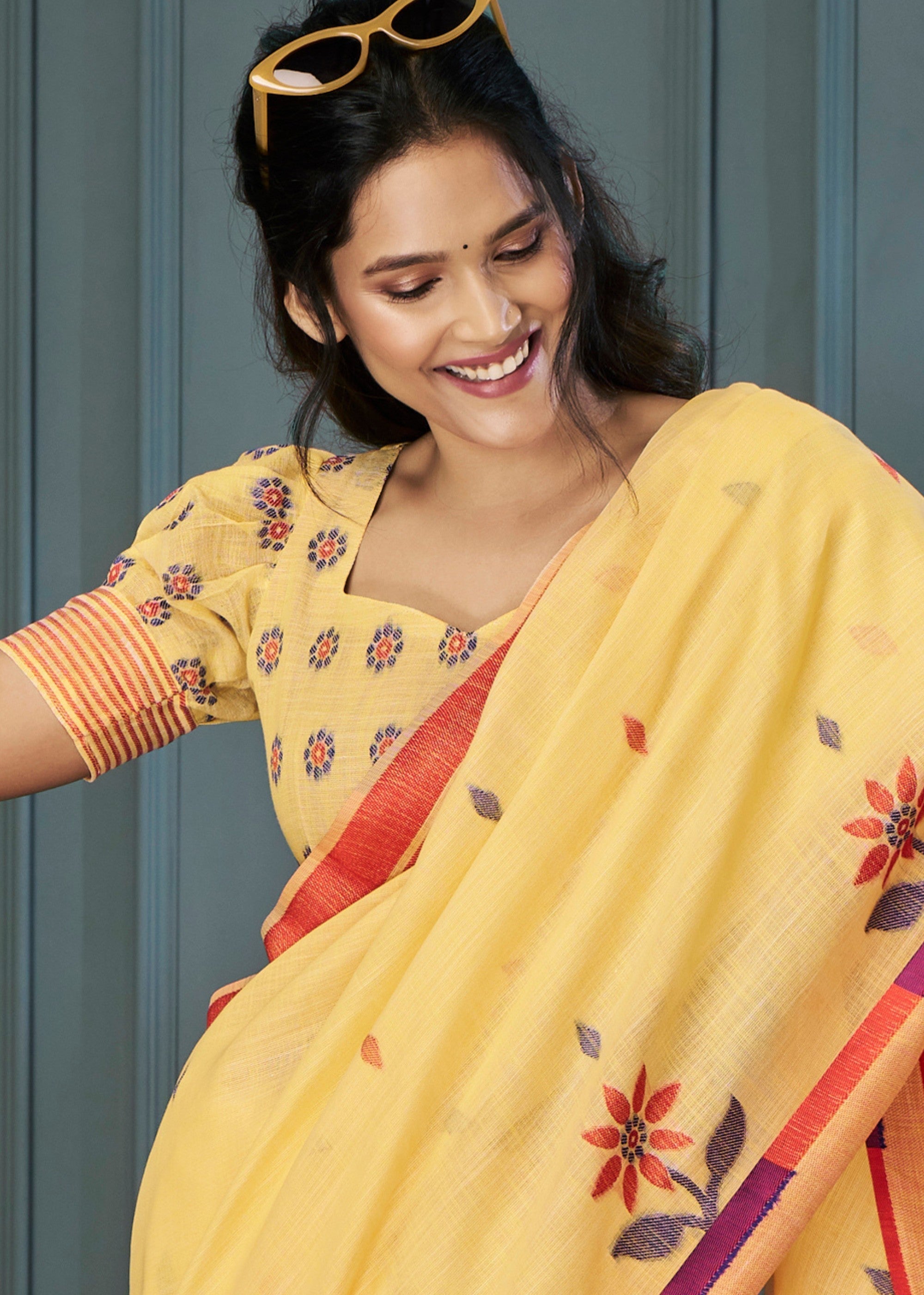 Bright Yellow Handloom Linen Silk Saree with Beautiful Weaving - qivii