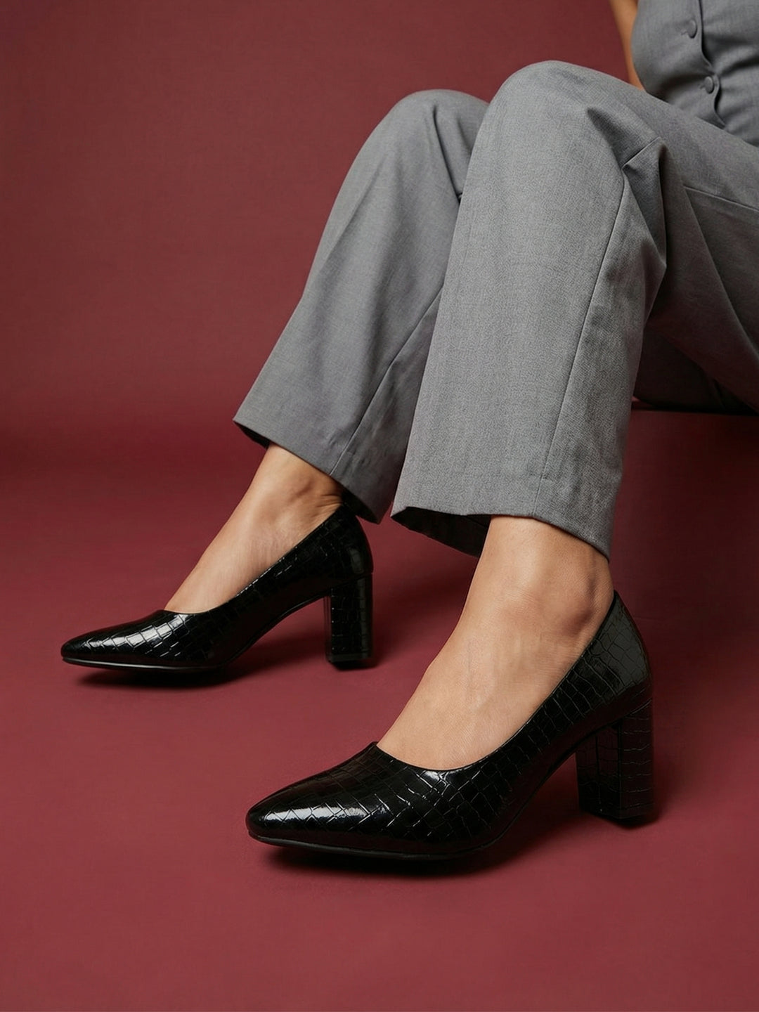 Vespara Heels