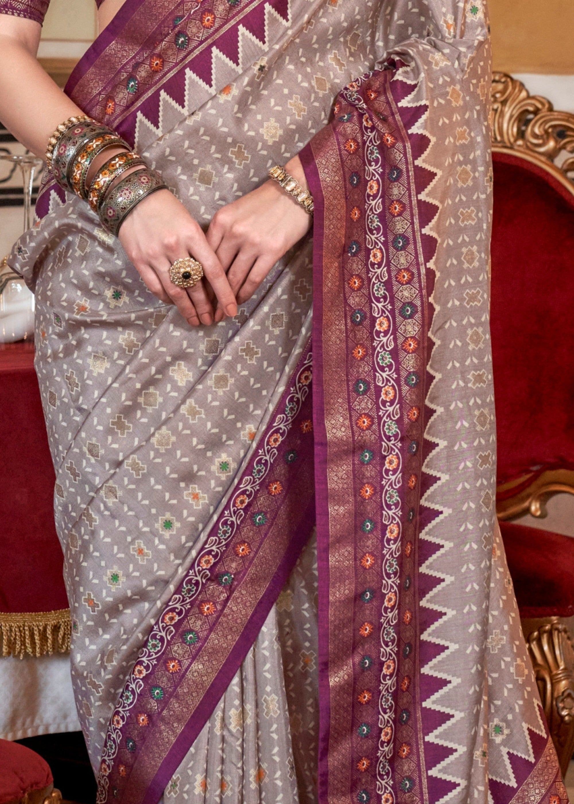 Misty Grey Silk Saree With Traditional Classic Design - qivii