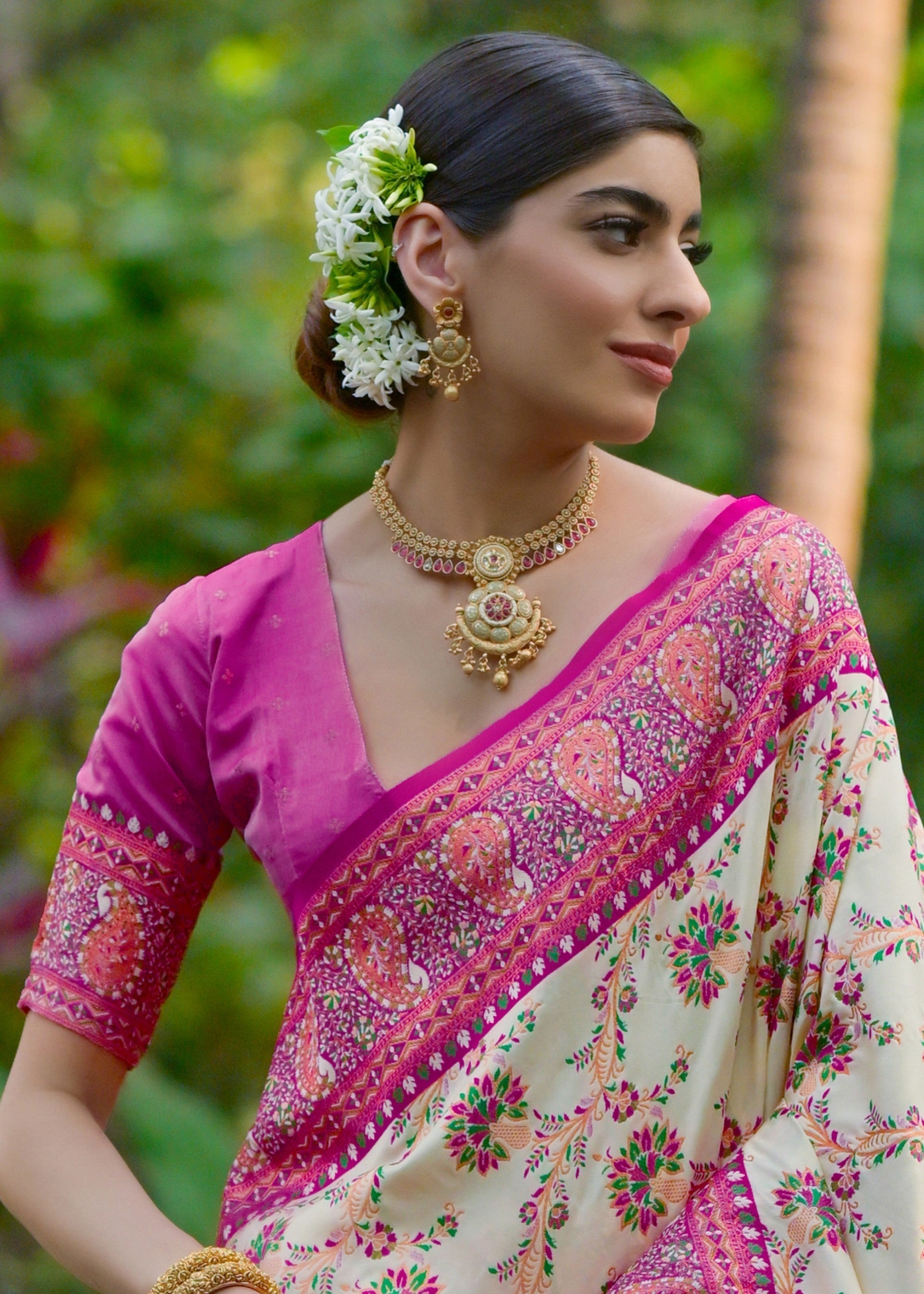 Cream White Thread Woven Pashmina Silk Saree With Heavy Thread Woven Pallu - qivii