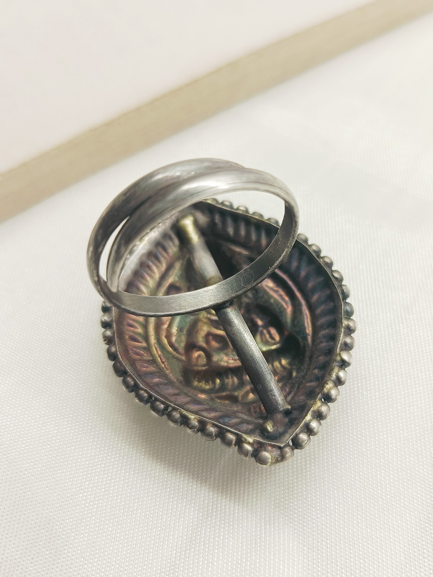 Nilma Temple Oxidized Finger Ring - qivii