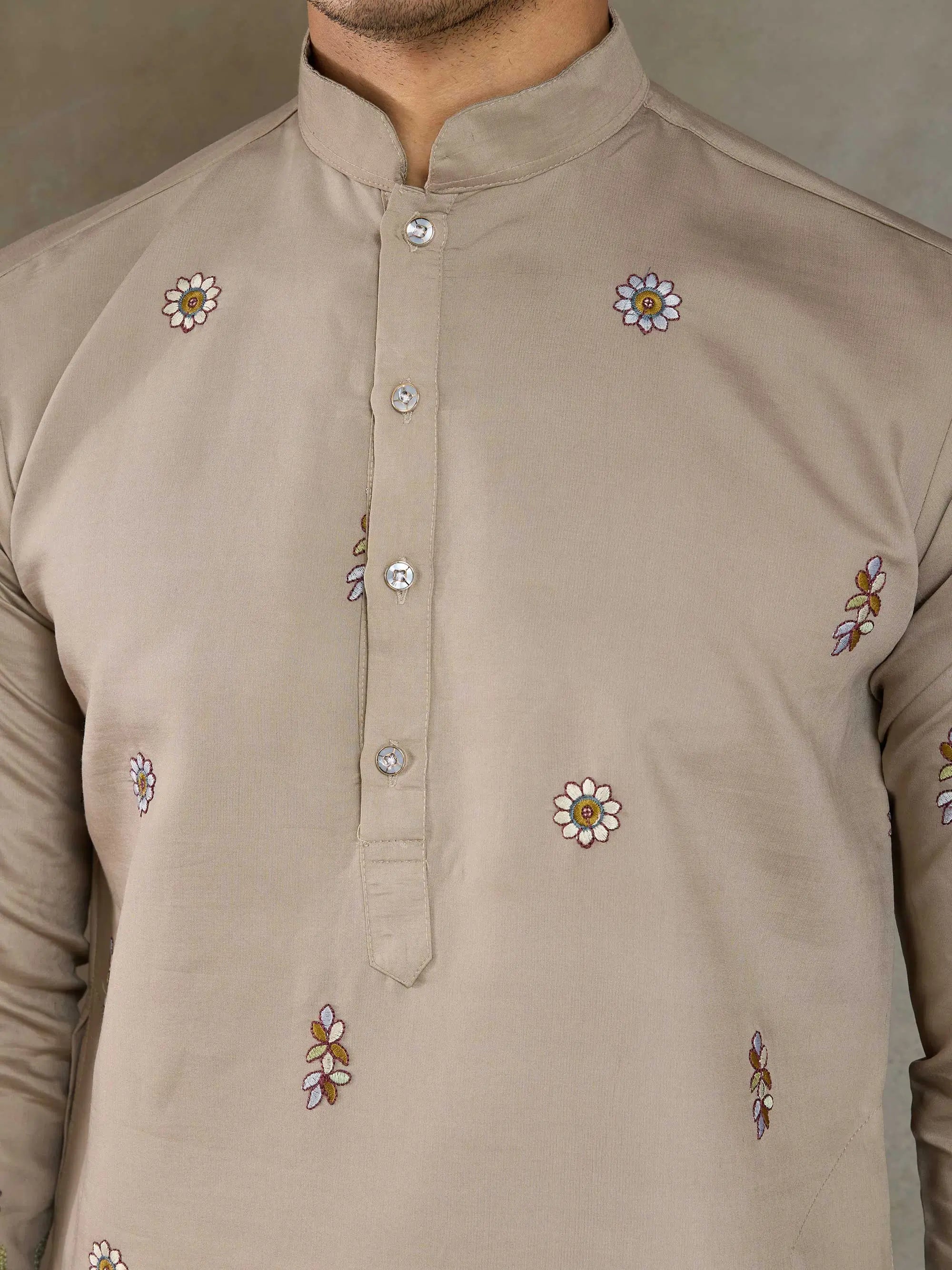 Ivory Viscose Silk Thread & Sequence Embroidered Work Kurta With Pant & Dupatta