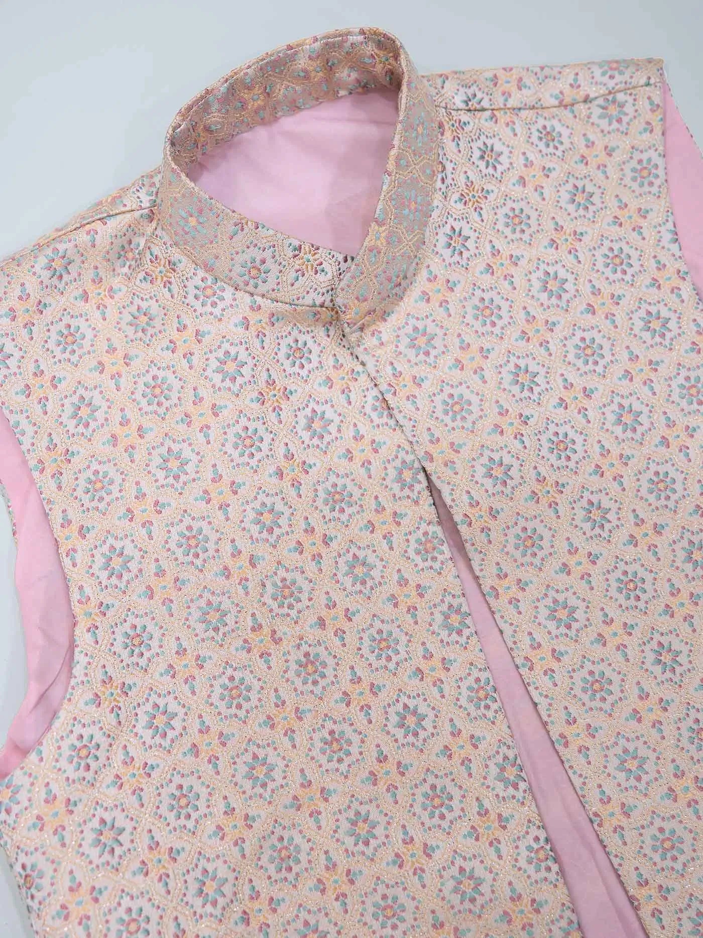 Oyster Pink Real Mirror Thread Work Kurta Set With Jacquard Design Work Jacket - qivii