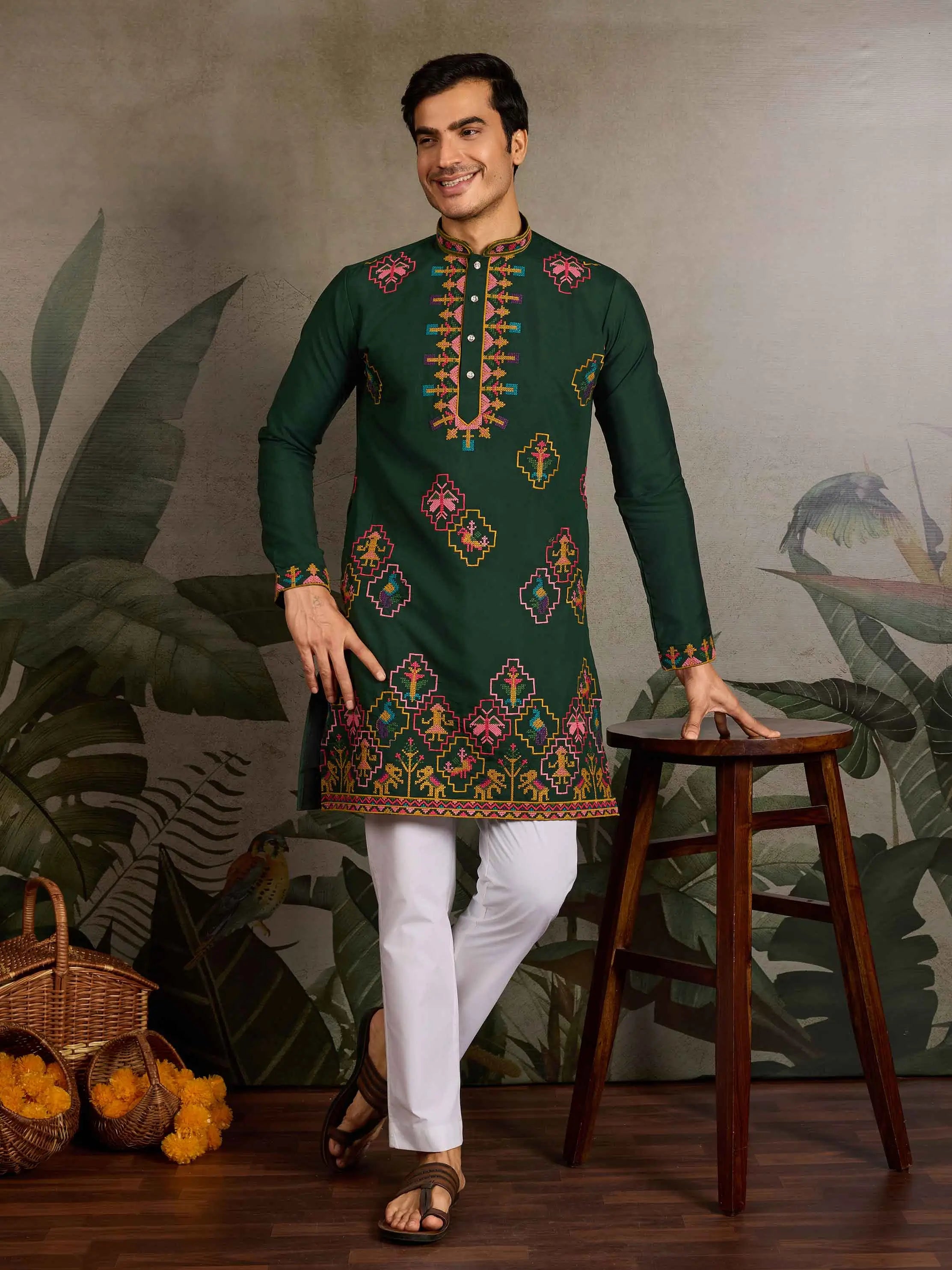 Festive Green Kurta Set with Multi-Thread Embroidery Work - qivii