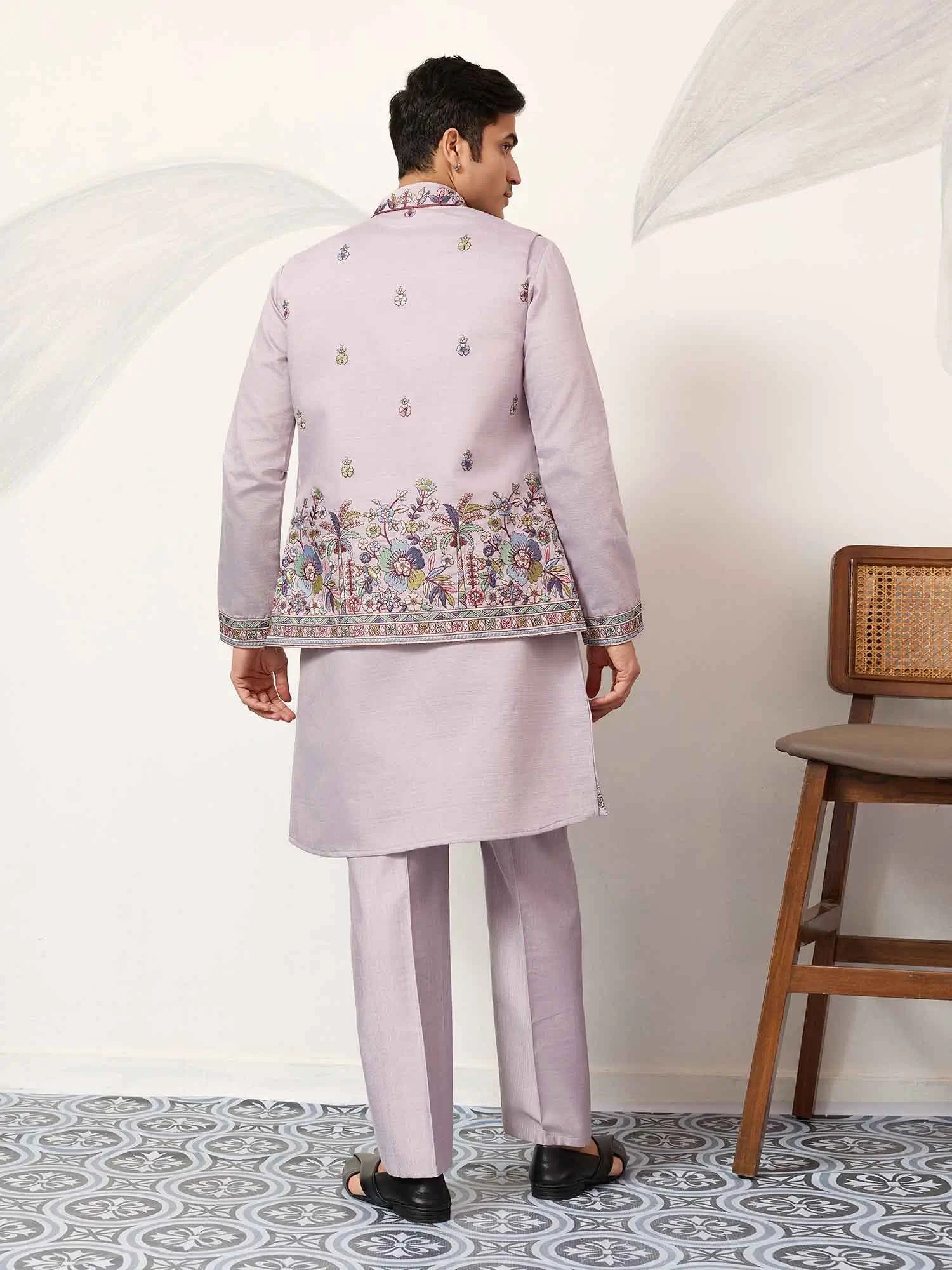 Oyster Pink Kurta Set With Embroidered Koti