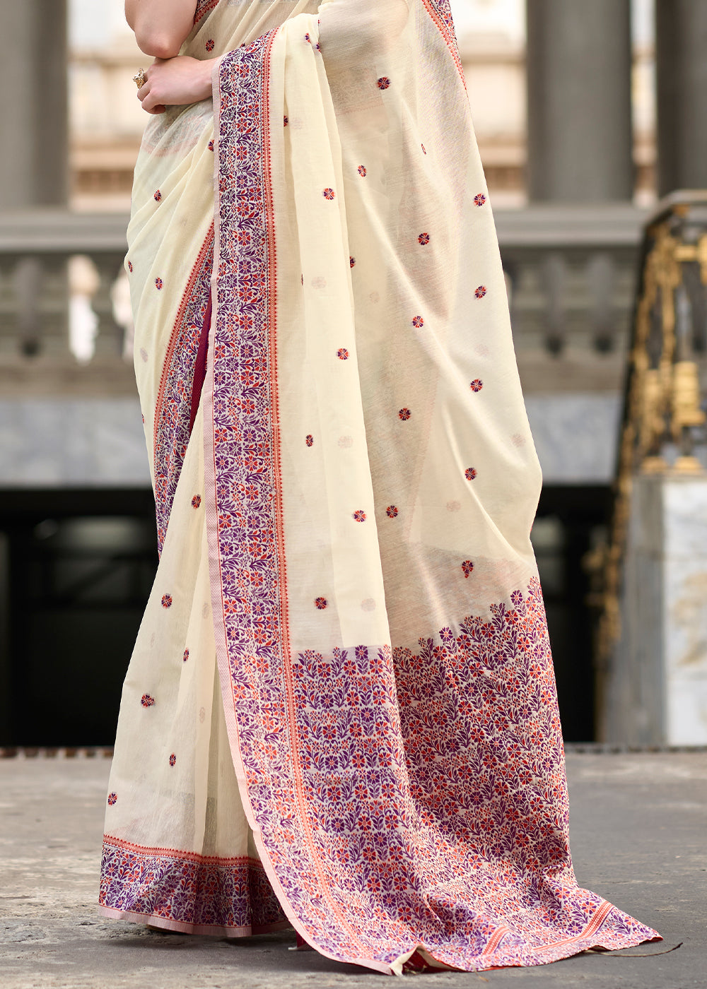 Cream White Linen Silk Saree - qivii