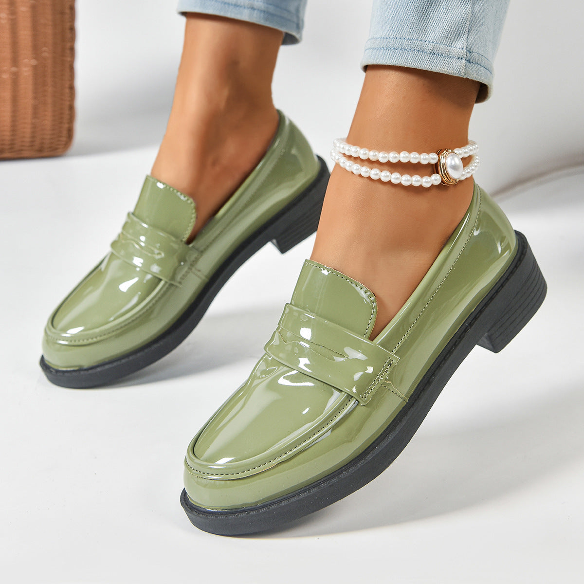 Women's Plus Size Gloss Chunky Heel Loafers Lacquer-Finish Slip-Ons