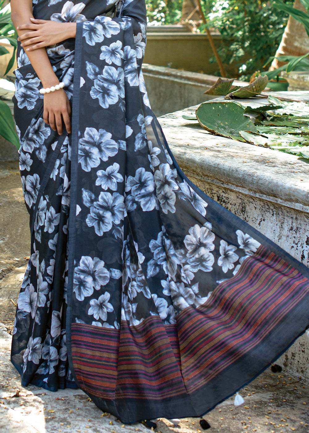 Spruce Blue Floral Printed Silk Saree - qivii
