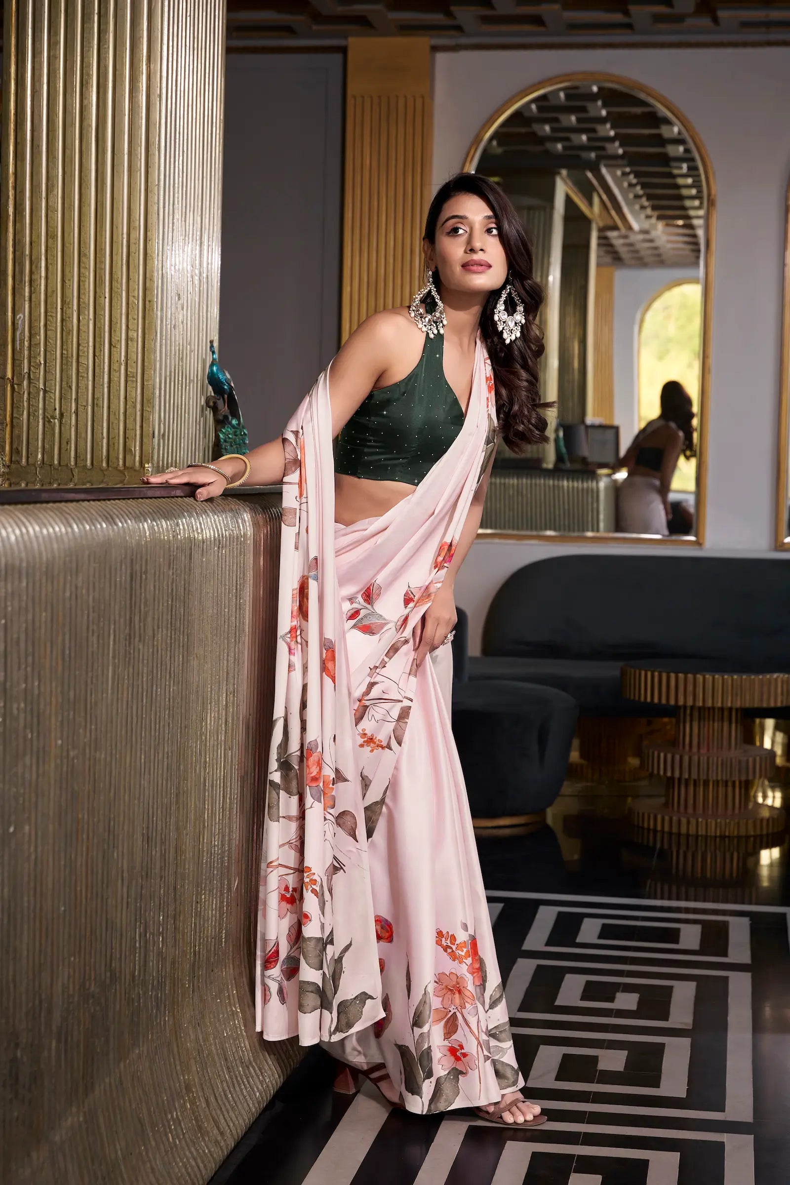 Off White Satin Silk Floral Printed Saree - qivii
