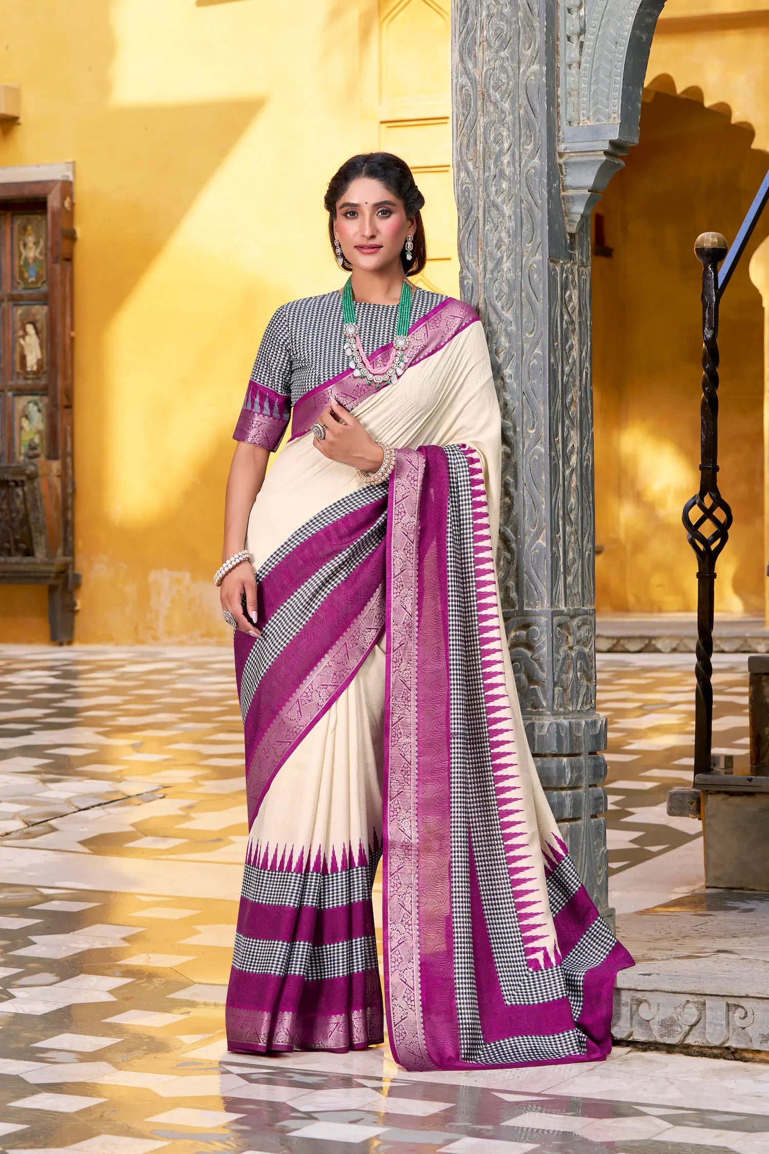 Beige Poly Cotton Saree With Print & Zari Weaving Work - qivii