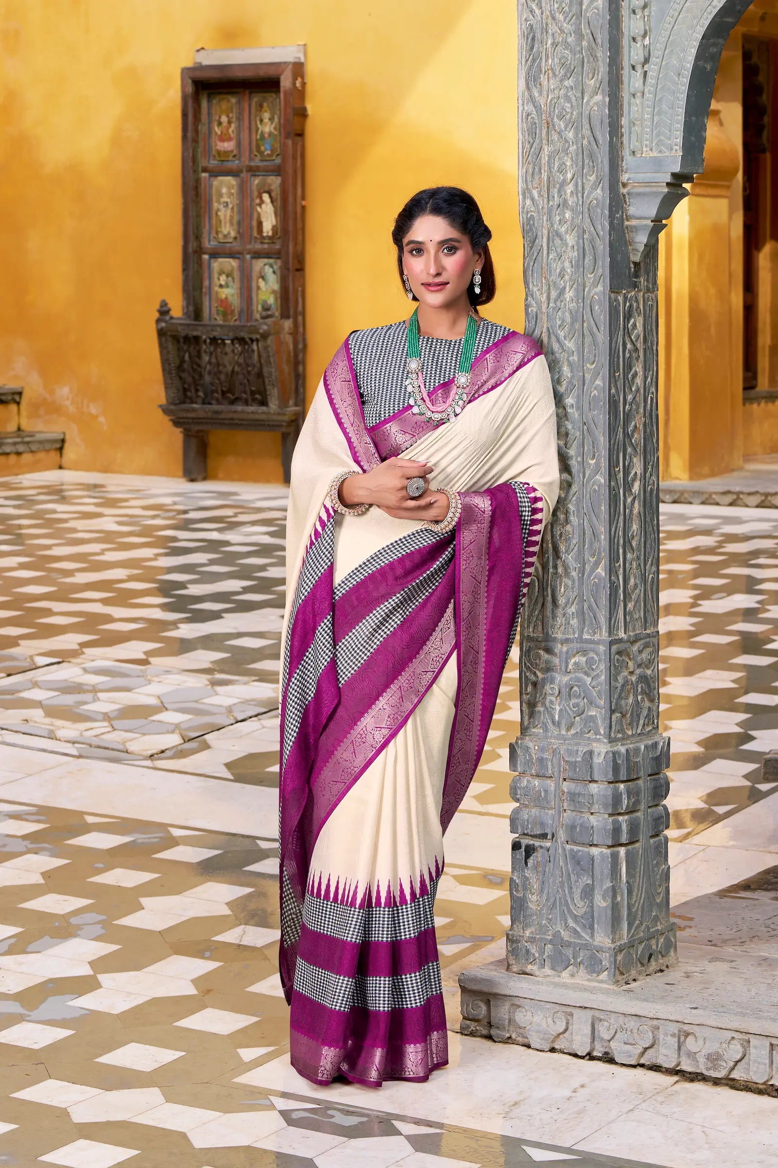 Beige Poly Cotton Saree With Print & Zari Weaving Work - qivii