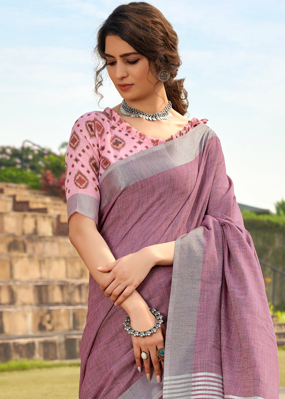 Mauve Soft Linen Silk Saree with Khadi Print and Tassels on Pallu - qivii