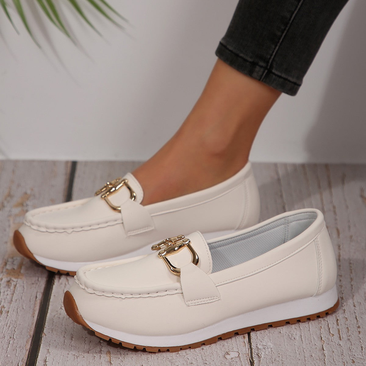 Women's Plus Size Flat Round-Toe Loafers Chain Buckle Slip-On Shoes