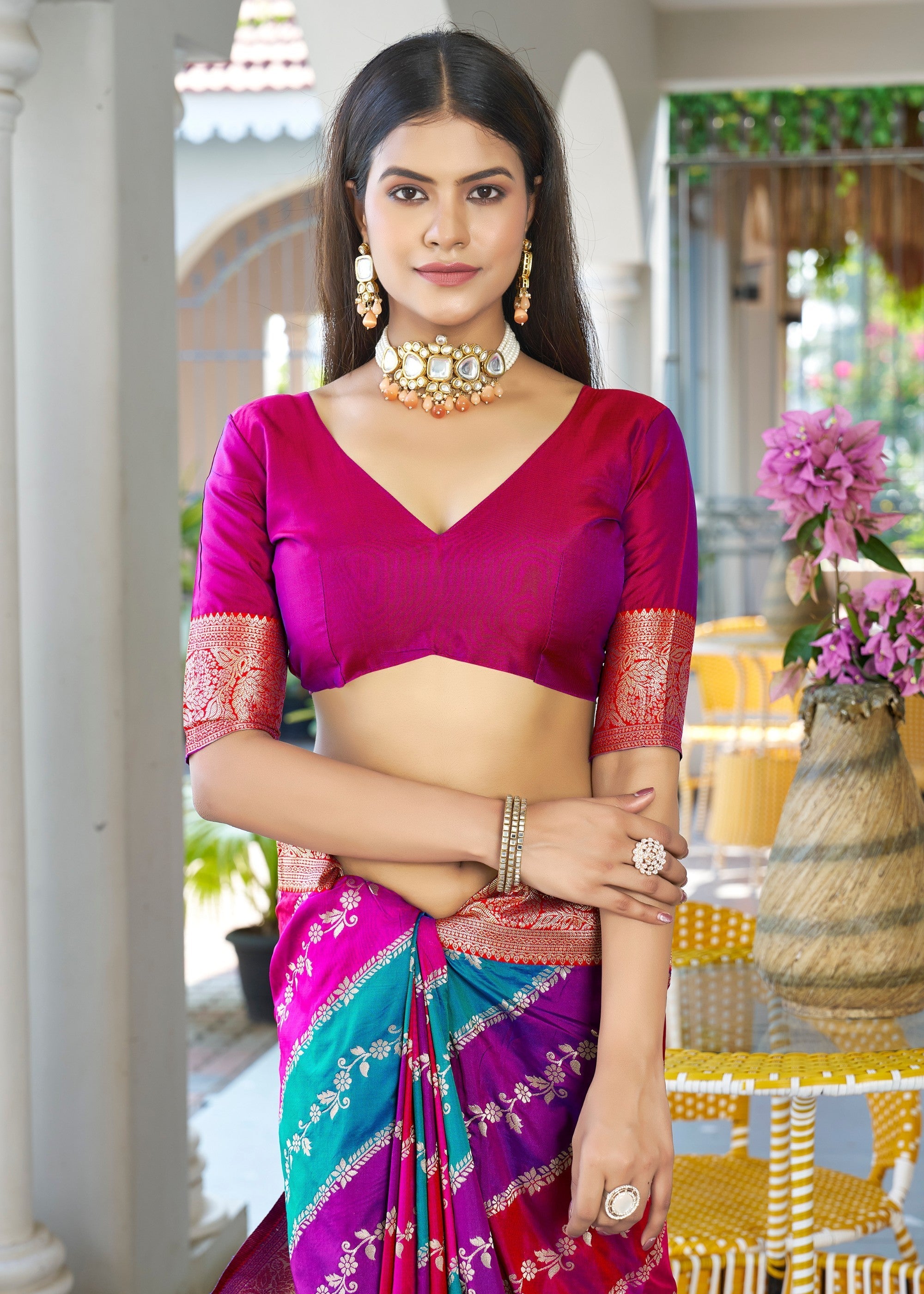 Pink Leriya Zari Woven Banarasi Silk Saree With Contrast Pallu - qivii