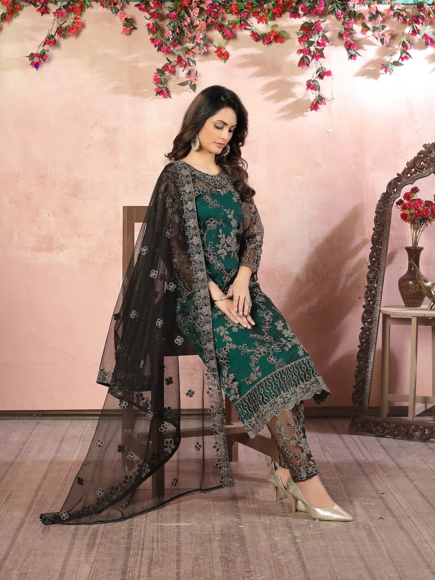 Green Net Thread & Sequence Embroidery Work Salwar Suit - qivii