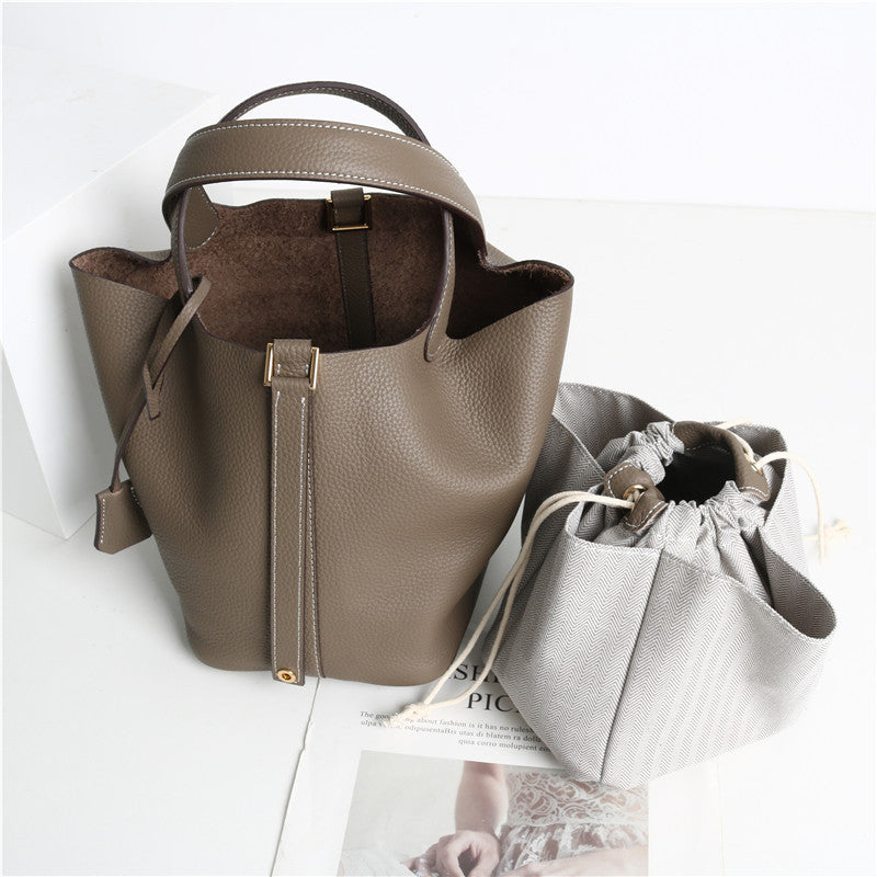 Women's Niche Design Bucket Bag – Exquisite, High-End & Versatile Handheld Tote