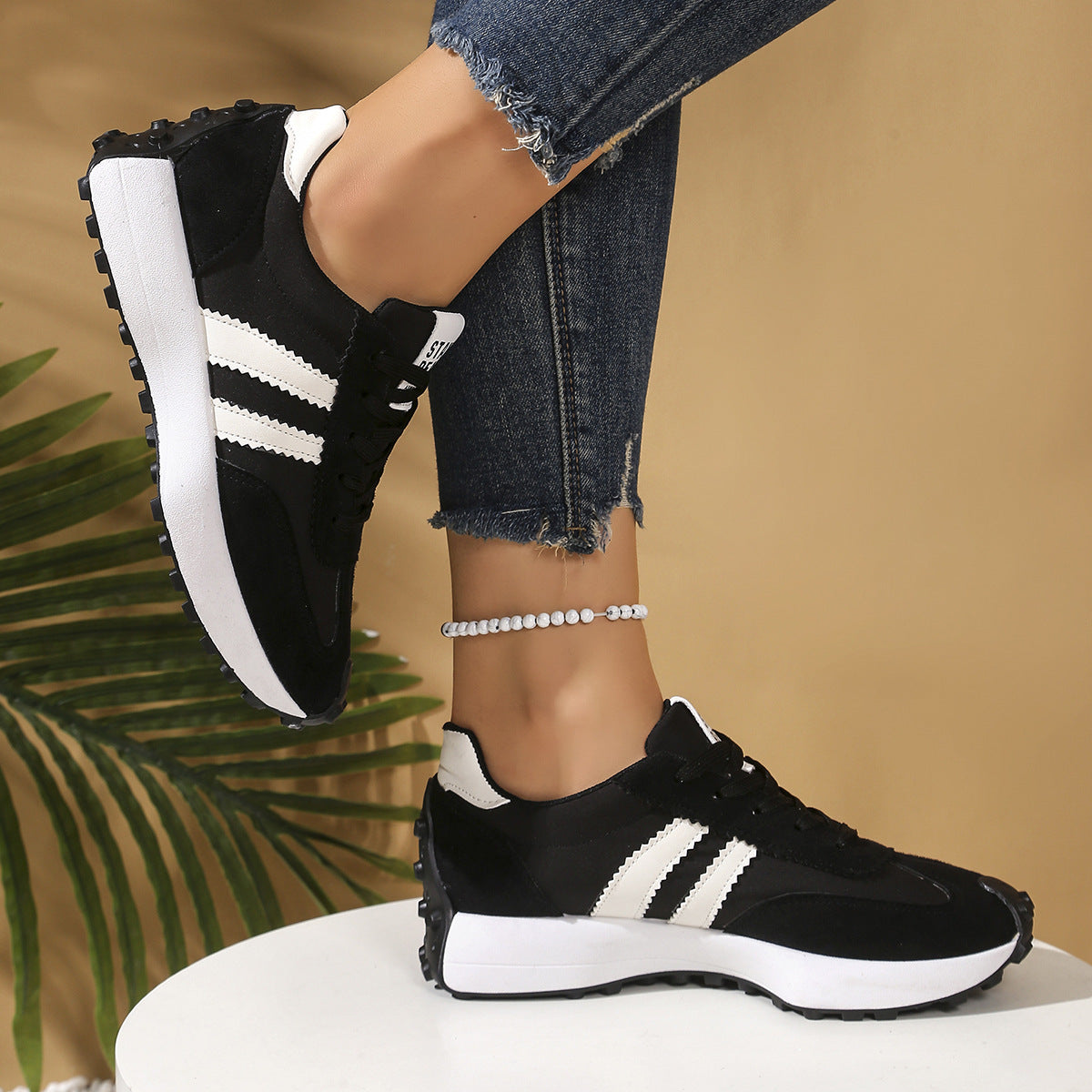Women's Athena Curve Chunky Retro Runner Sneakers – Extended-Size Vintage Dad Walking Shoes with Sculpted Waist (US 5–11.5)
