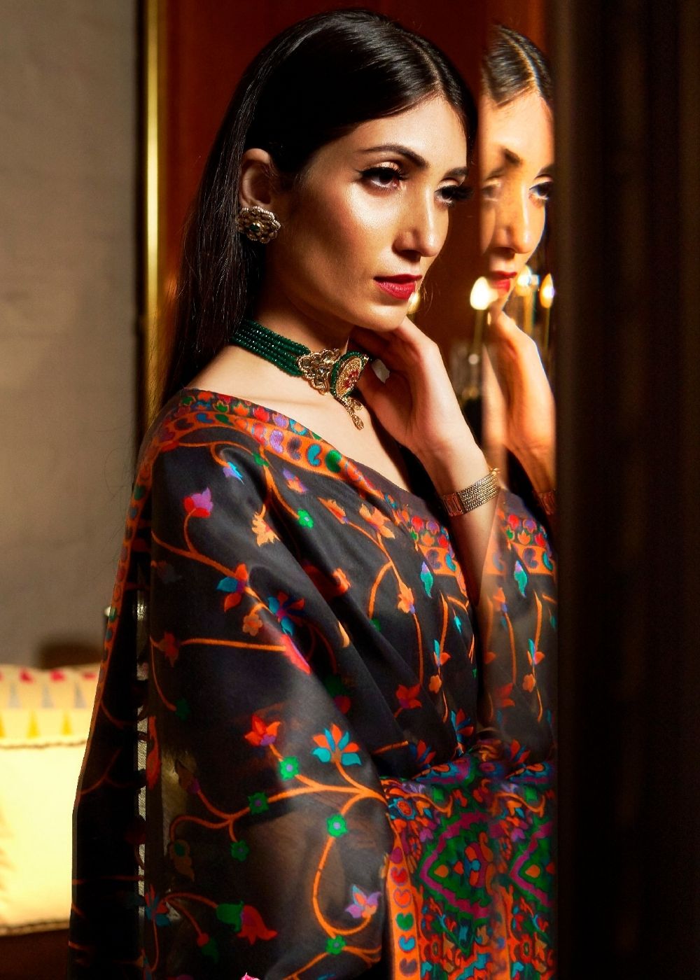 Ebony Black Banarasi Jamawar Woven Silk Saree - qivii