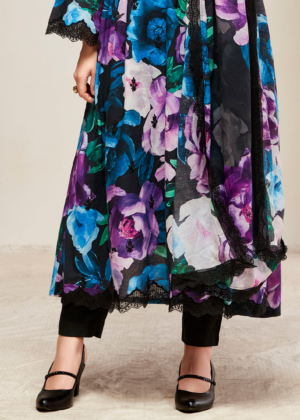 Pitch Black Floral Digital Printed Linen Suit & Dori Embroidery work - qivii