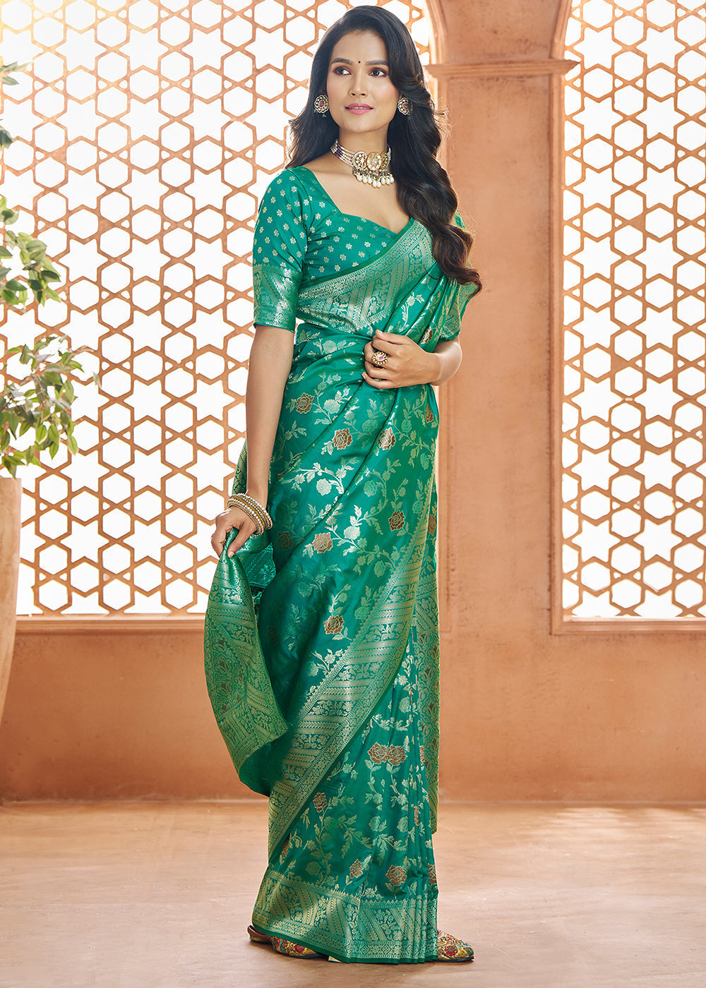 Jade Green Floral Zari Woven Banarasi Silk Saree - qivii