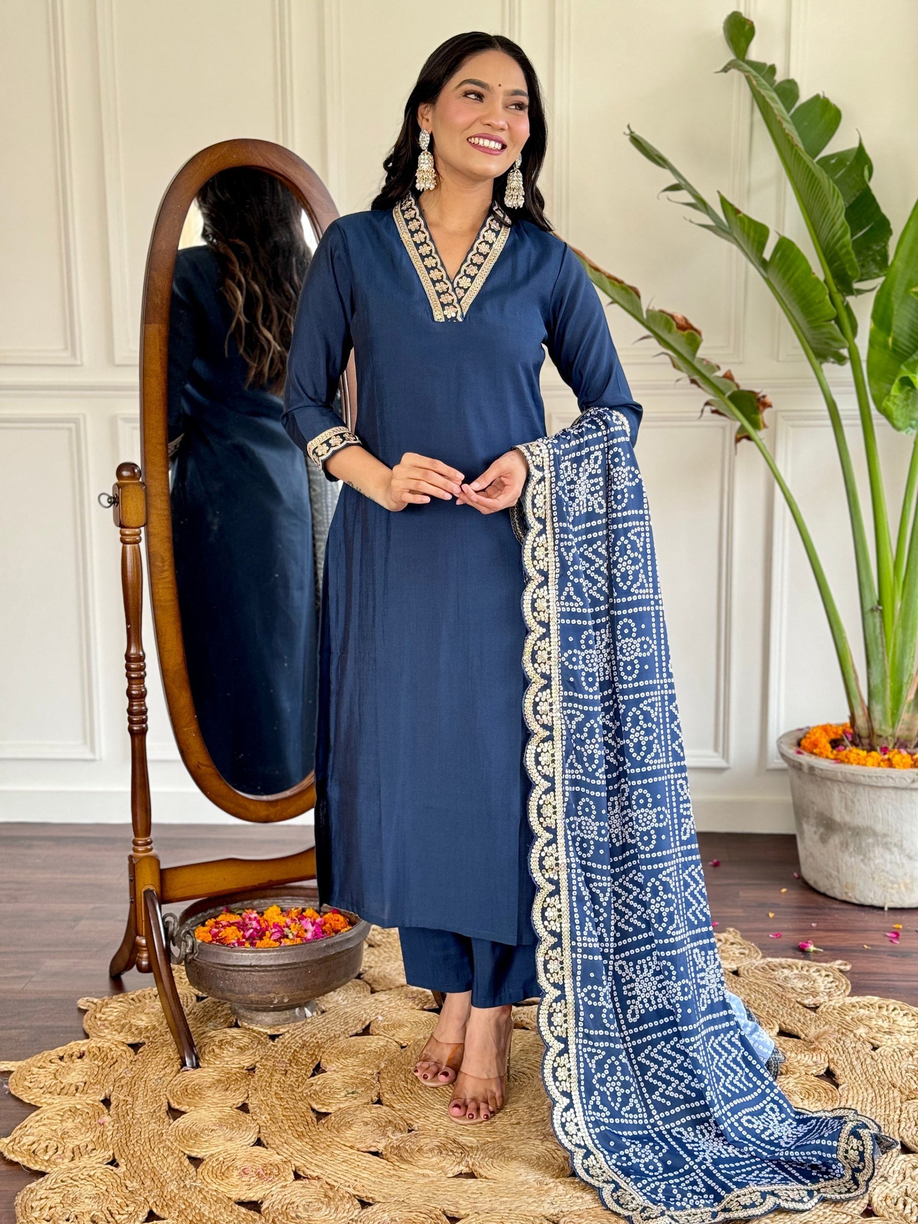 Comfortable and flattering matching blue viscose pants