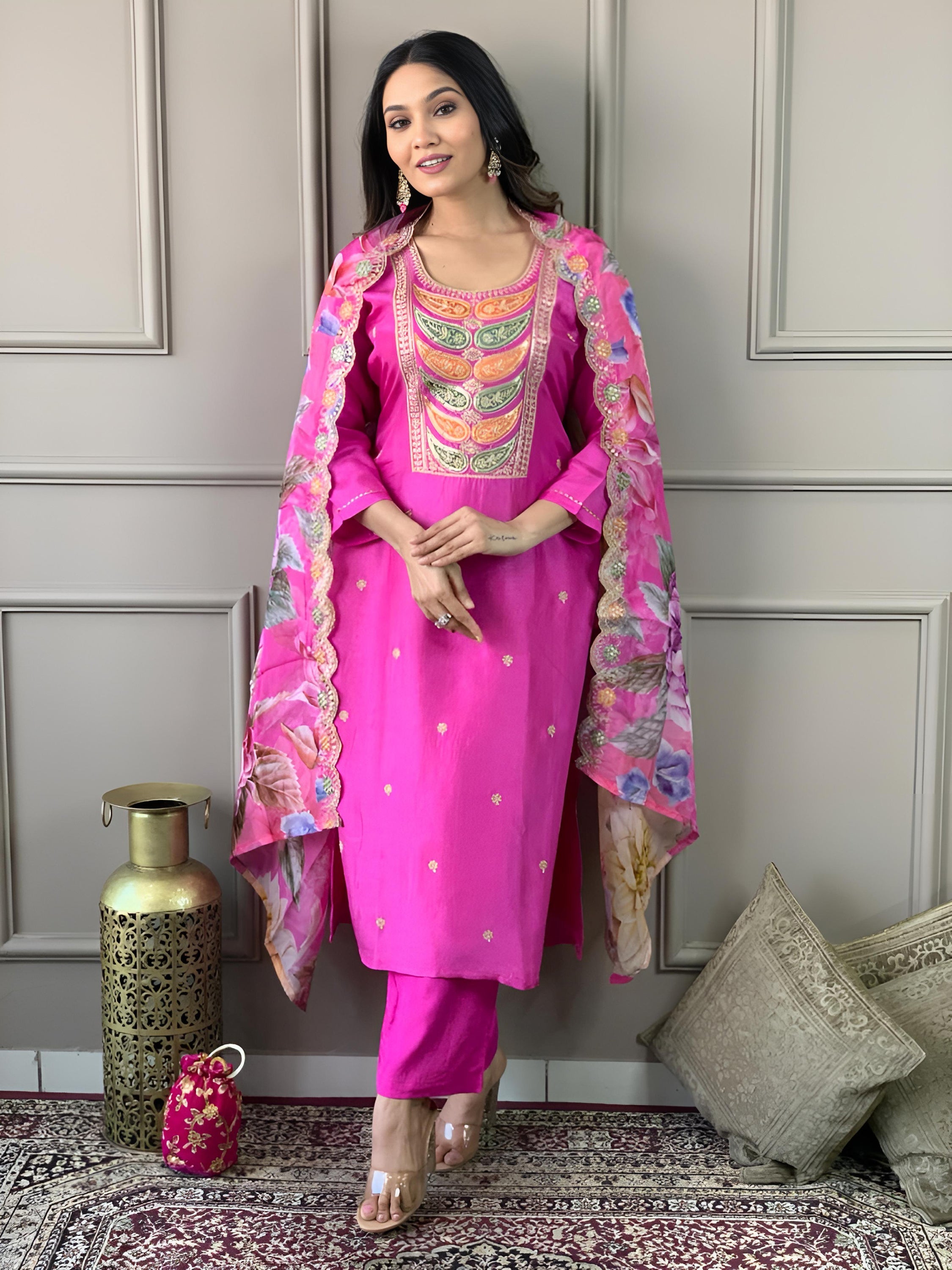 sweet-pink-embroidered-chanderi-silk-event-wear-pant-suit-with-dupatta