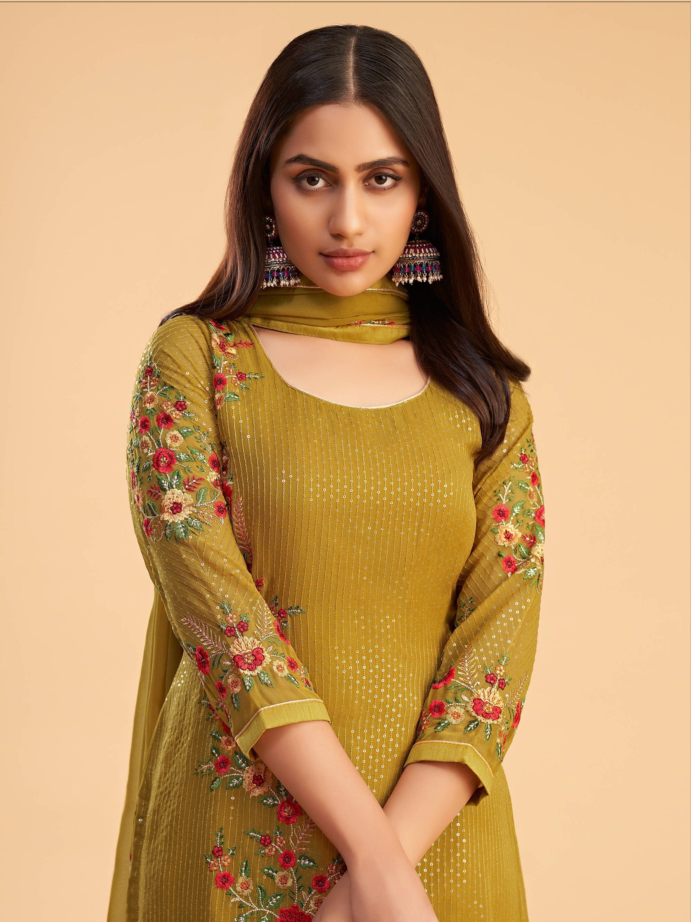 Semi-stitched yellow suit with customizability up to 50 inches bust