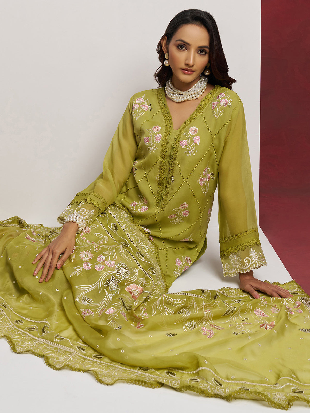 Elegant green floral embroidered organza mehendi wear pant suit with heavy dupatta