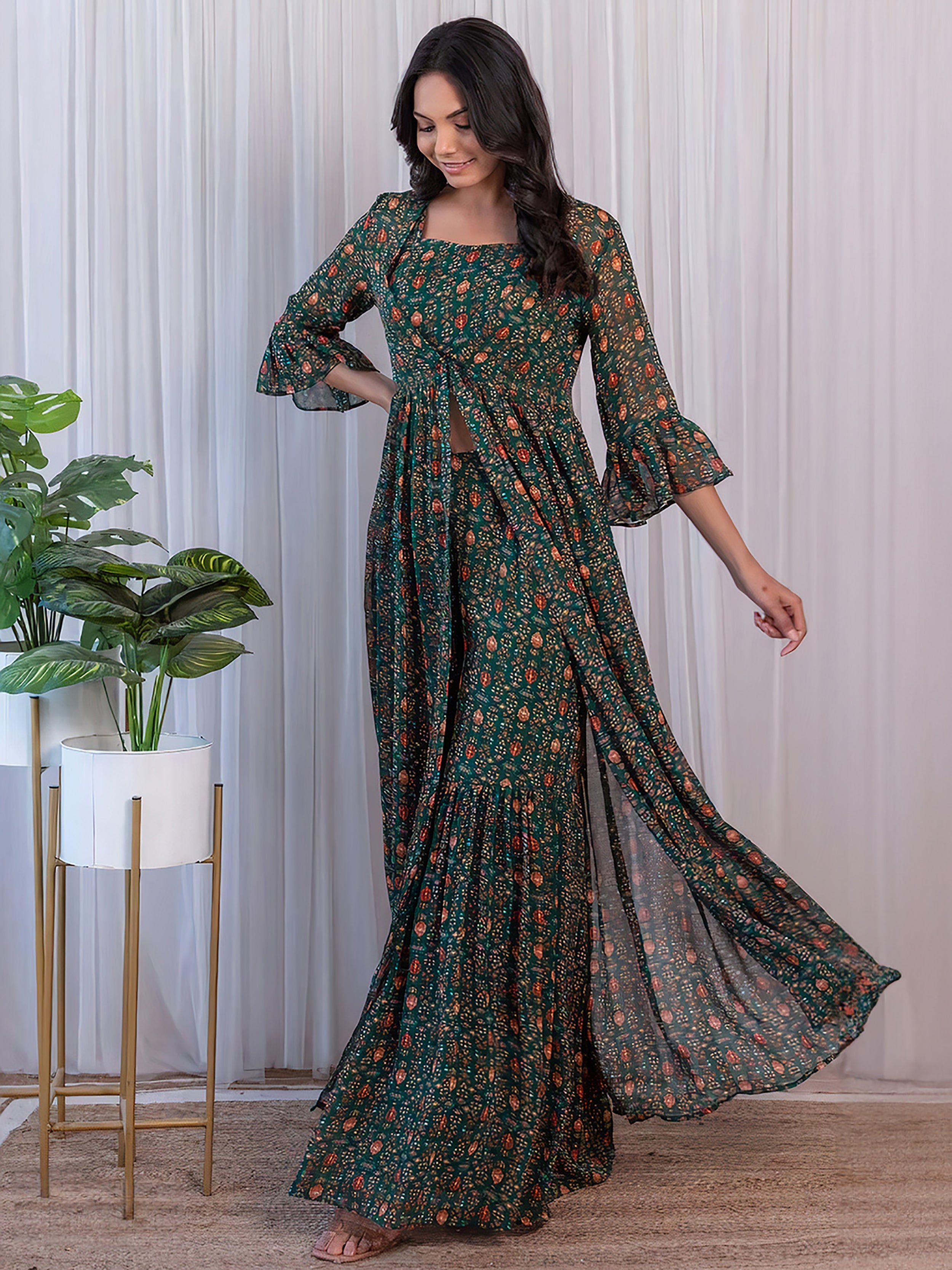 crop top adorned with exquisite floral print and pearl work