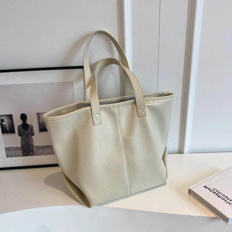 Manya | Tote Bag - By Qivii