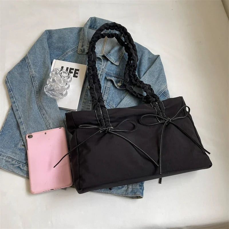 Noeda | Tote Bag - By Qivii