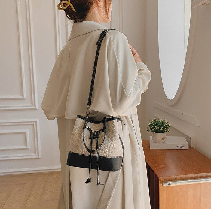 Lestina | Crossbody Bag - By Qivii
