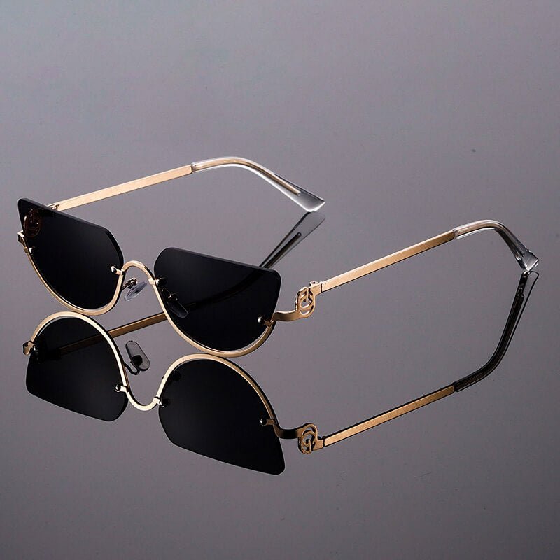 Fiona Reverse Cat-Eye Shades - By Qivii