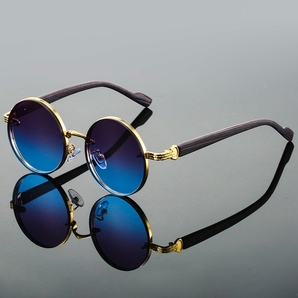 Aurora Retro Shades - By Qivii