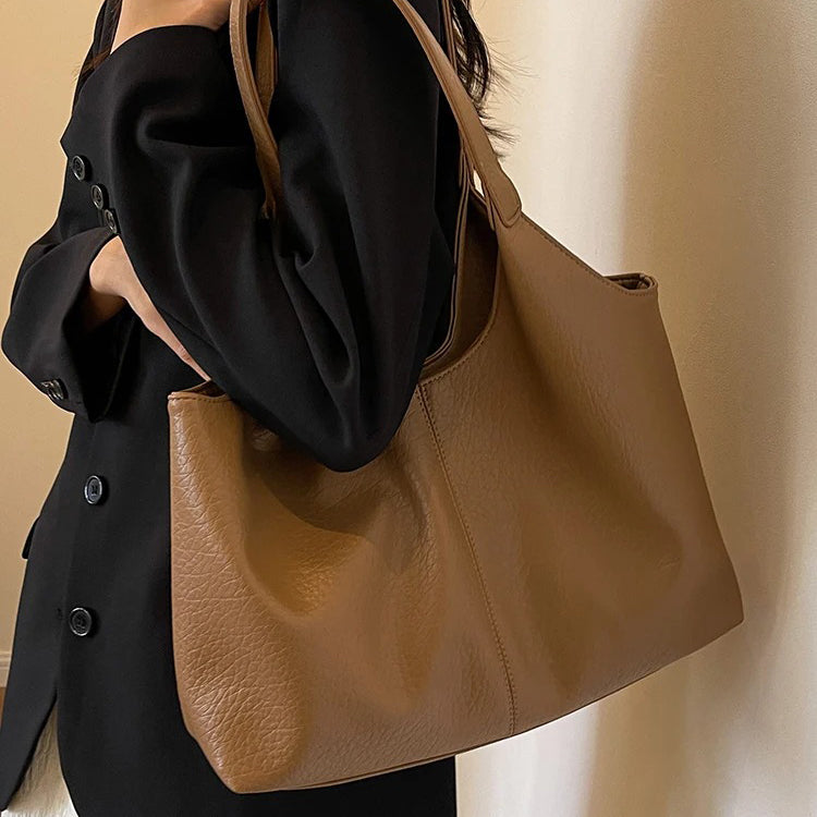 Nalah | Tote Bag - By Qivii