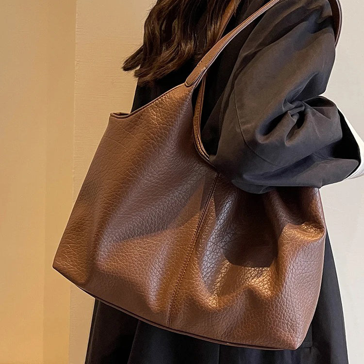 Nalah | Tote Bag - By Qivii