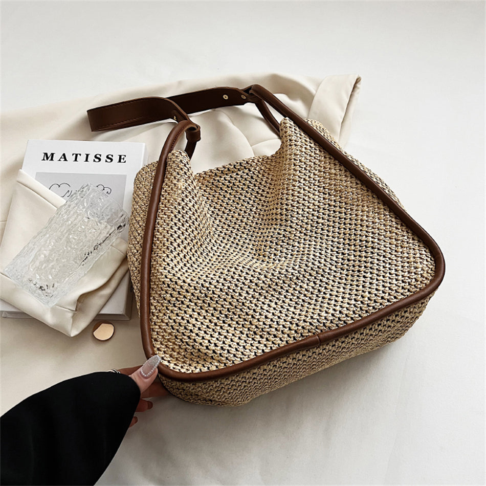 Banna | Tote Bag - By Qivii