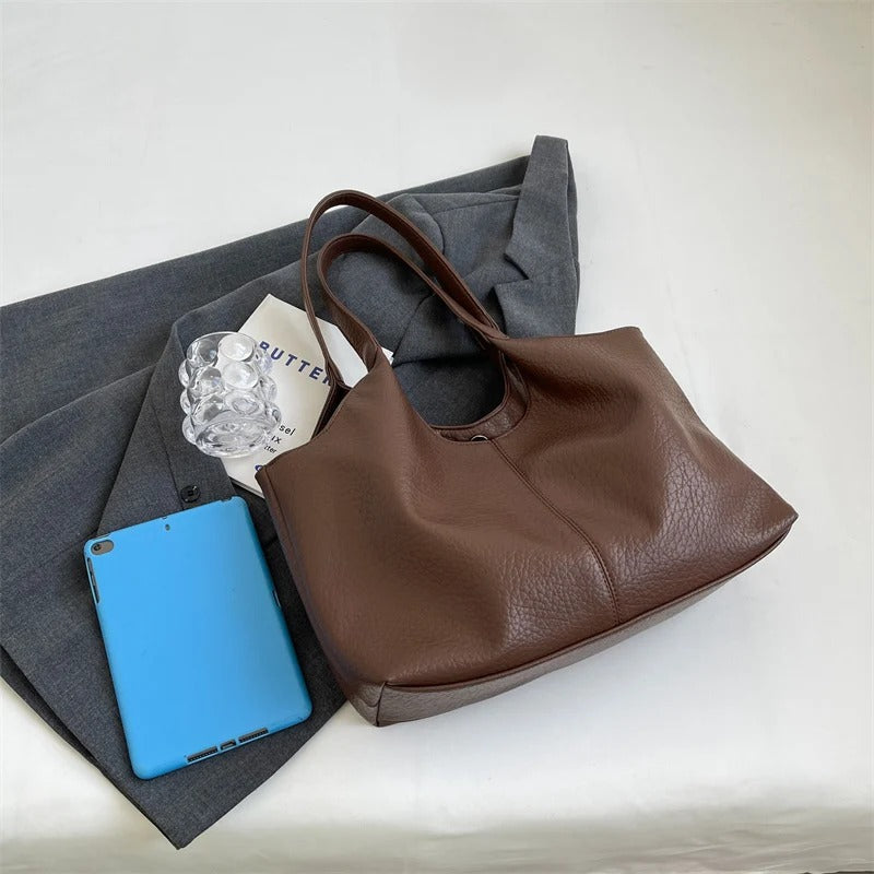 Nalah | Tote Bag - By Qivii