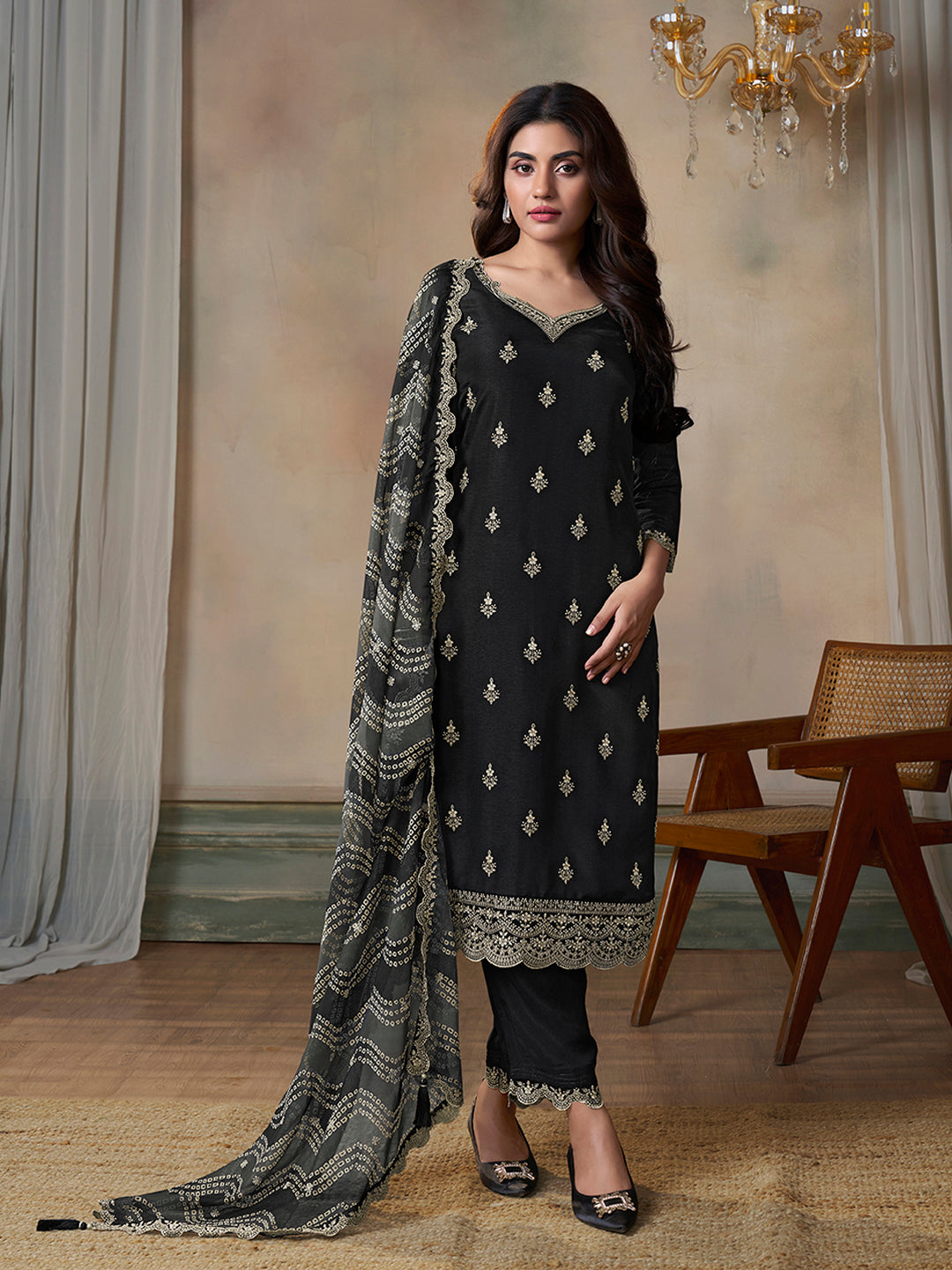 Black Cutwork Neckline Dola Silk Kurta Suit Set with Digital Print Dupatta - qivii