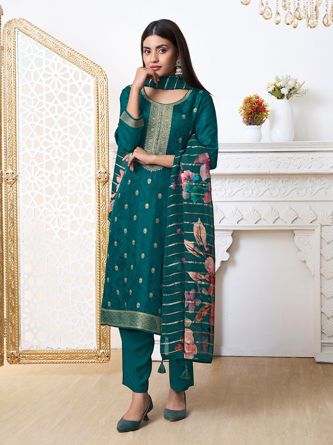 Green Dola Ethic Motifs Jacquard Kurta Suit Set. - qivii
