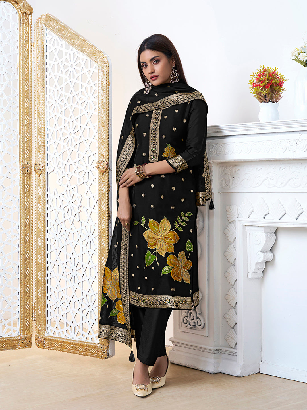 Black Organza Jacquard Floral Top Dyed Kurta Suit Set - qivii