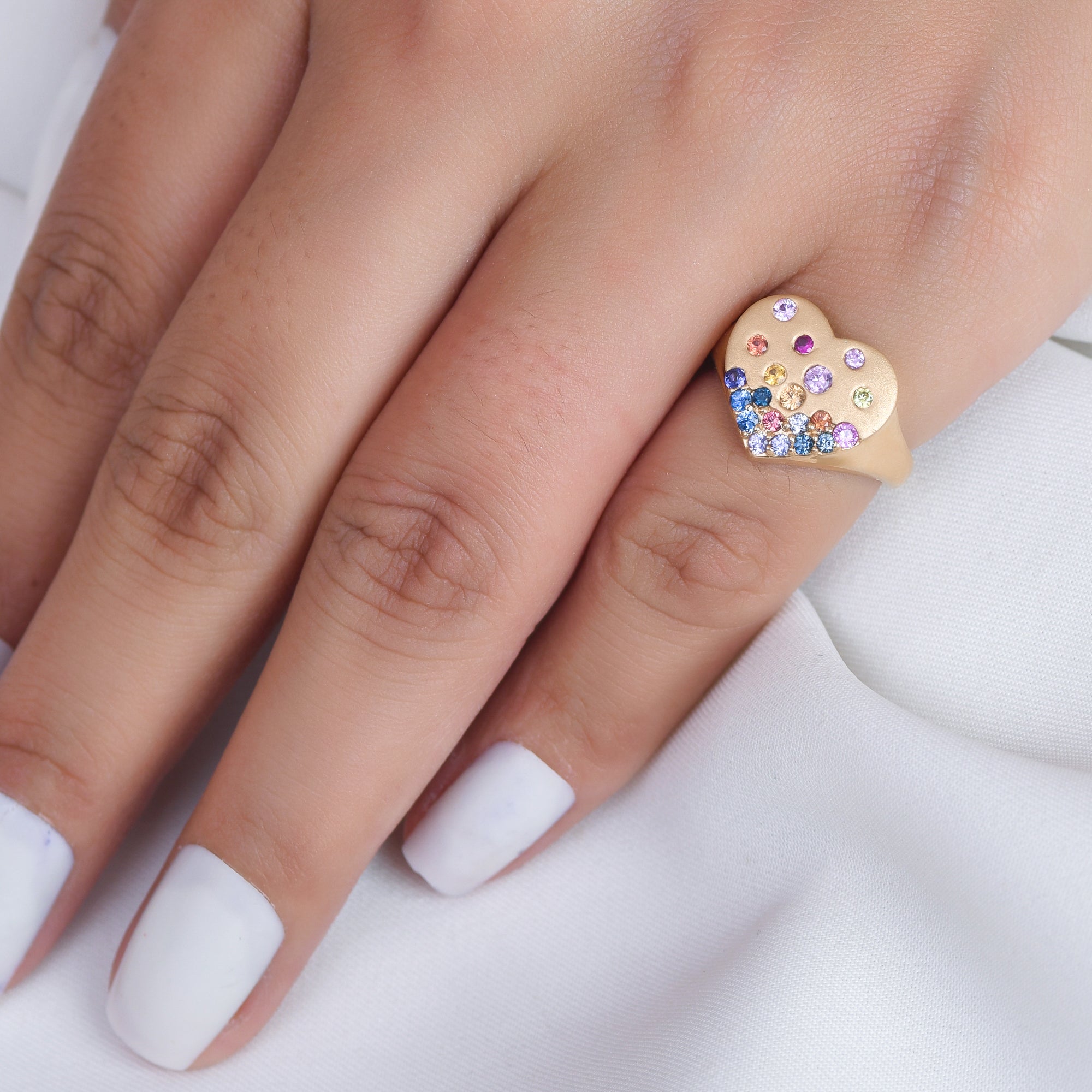 Rainbow Sapphire Round Heart Shape Matte Signet Ring - qivii