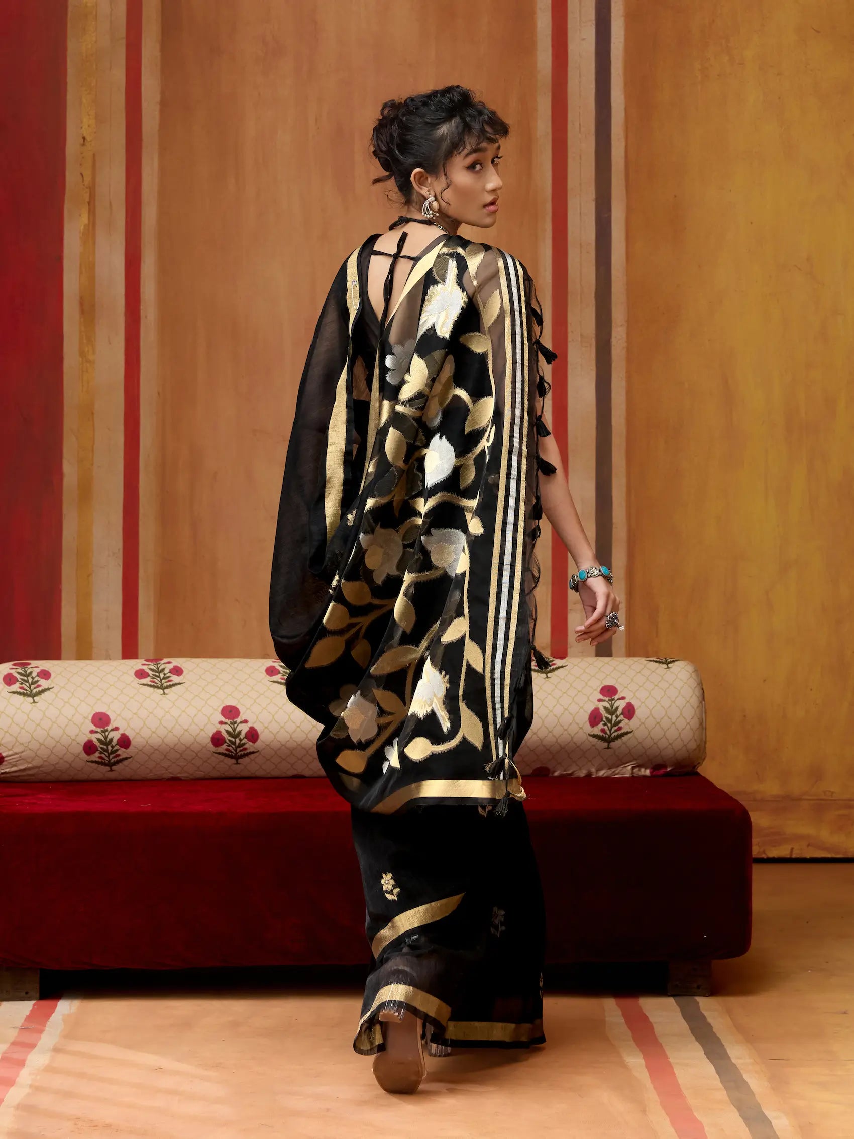 Zade Black Silk Zari Weaving Saree